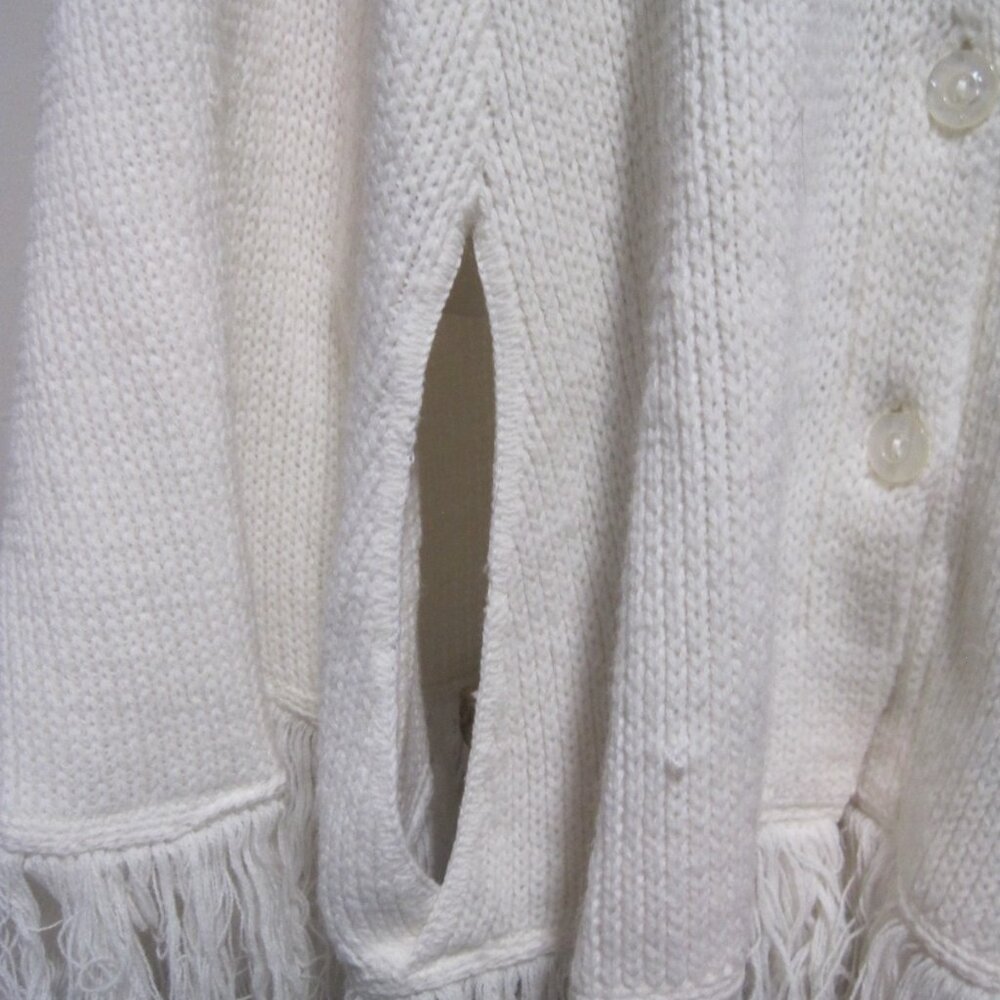 Vintage Unbranded Women's Size Large Cream Knit Arm Holes Button Sweater Poncho - Picture 3 of 8
